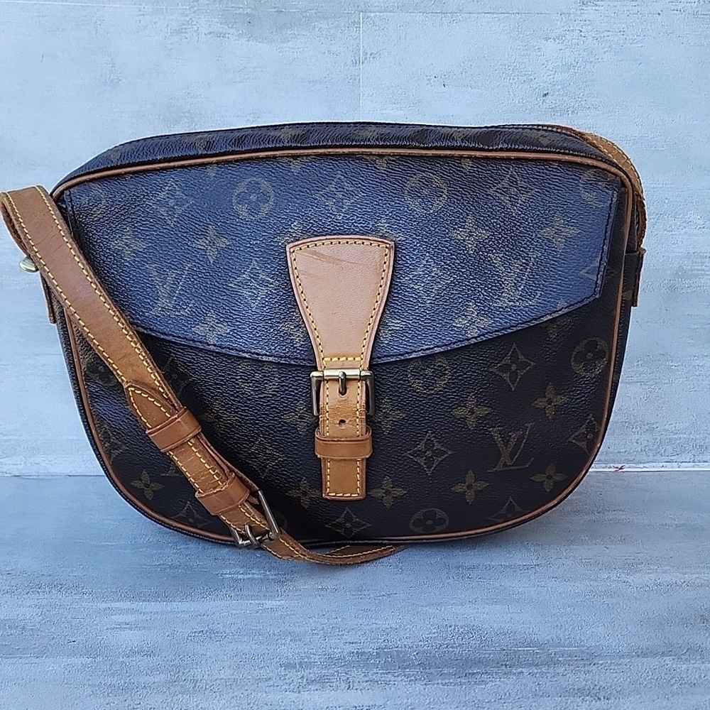 LOUIS VUITTON Monogram Jeune Fille GM Shoulder Bag TH7924